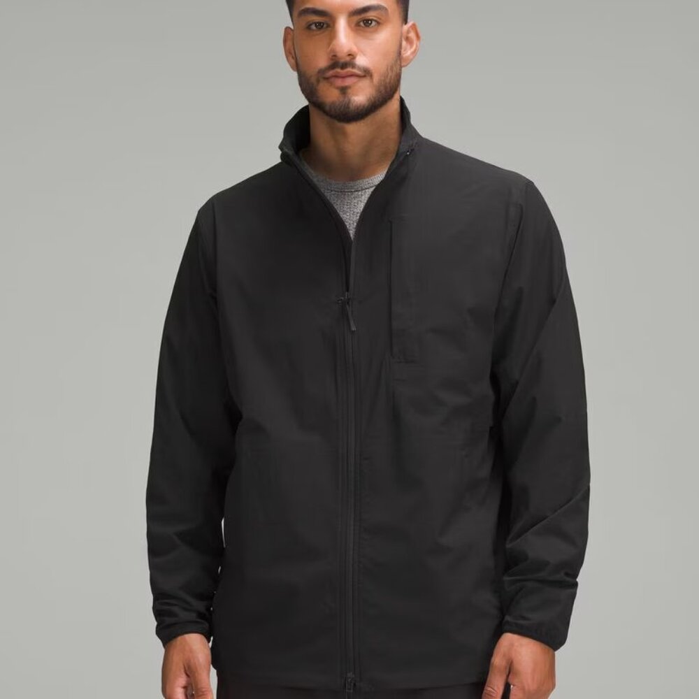 Lululemon Men's Black Sojourn Slim Mock Neck Windbreaker Jacket Size S